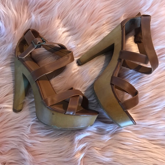 Mossimo  strappy tan high heel sandals - Picture 2 of 6